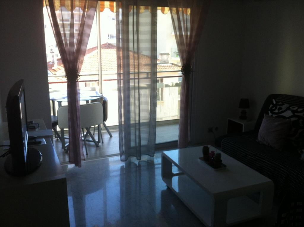Appartement Les Palmiers Juan-les-Pins Exterior photo